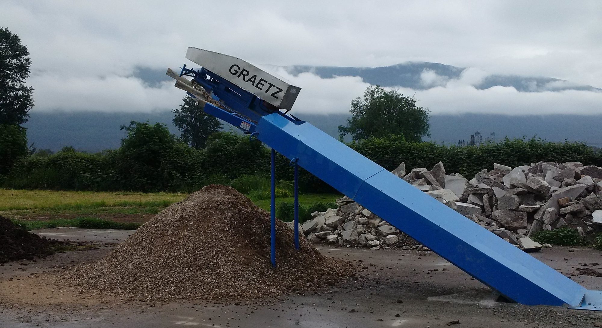 Model 400 Material Mover outdoors